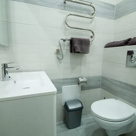 Wonderful Flat On Center *