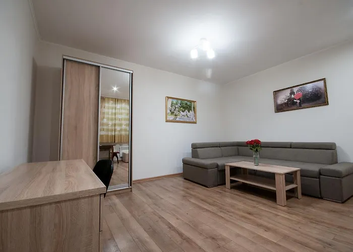 Wonderful Flat On Center *