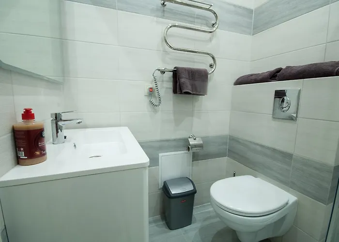 Wonderful Flat On Center *